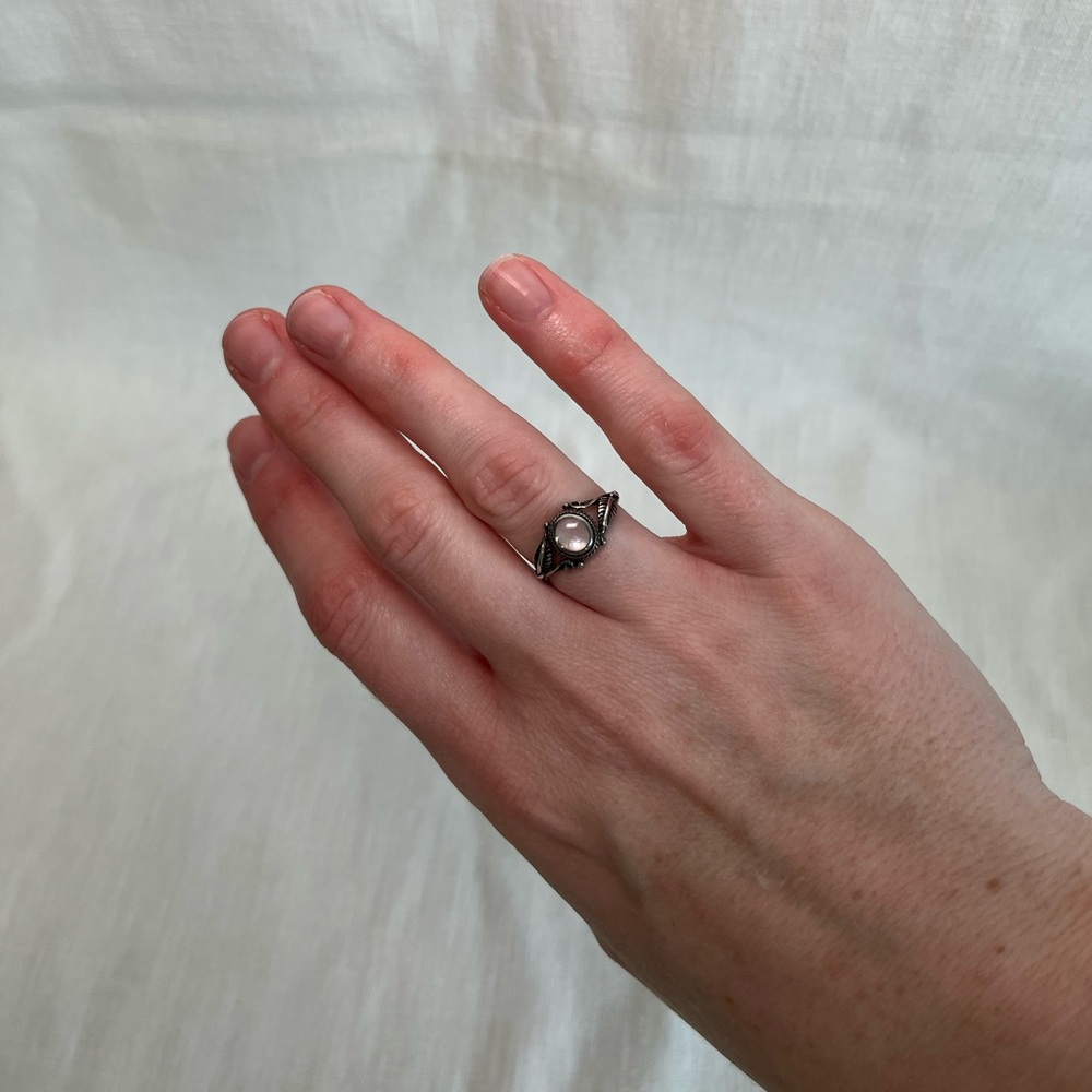 Sterling Silver Pink Stone Ring – Size 6